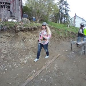 Meet your Posher, Carrie